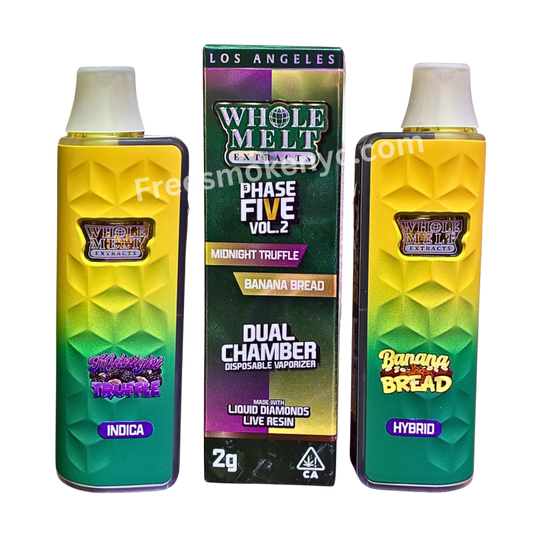 'Whole Melt Extracts' Midnight Truffle and Banana Bread Disposable and packaging on a transparent background