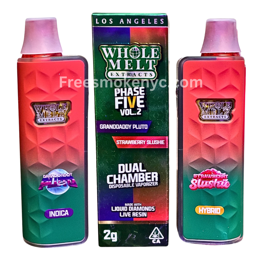 'Whole Melt Extracts' Grandaddy Pluto and Strawberry Slushie Disposable and packaging on a transparent background