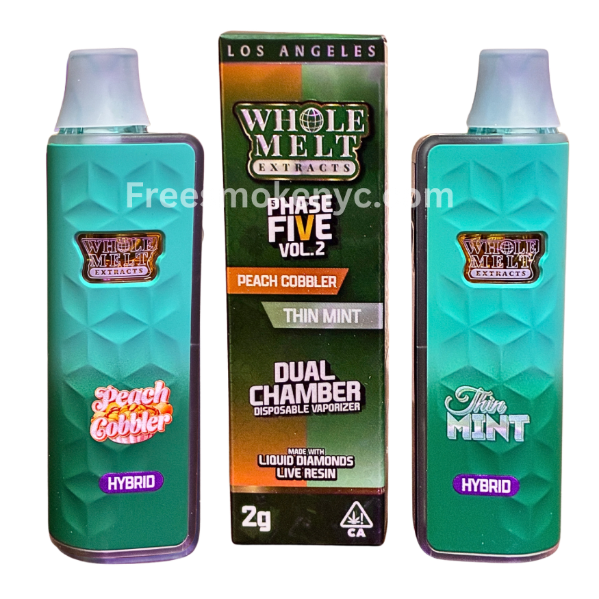 'Whole Melt Extracts' branding Peach Cobbler and Thin mint disposable on a white background.