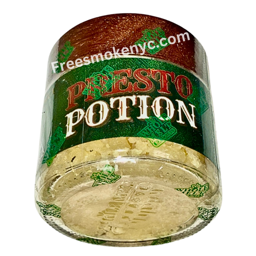 Whole Melt Premium Extracts Havana Edition 1oz live resin sugar Presto Potion Indica strain on transparent background 
